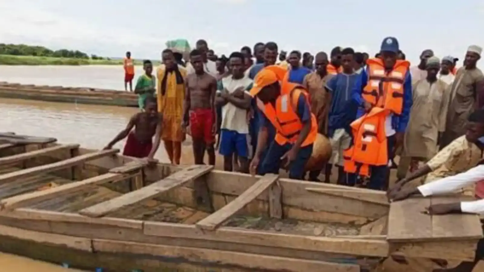 Several dead, 15 rescued as canoe capsizes in Jigawa